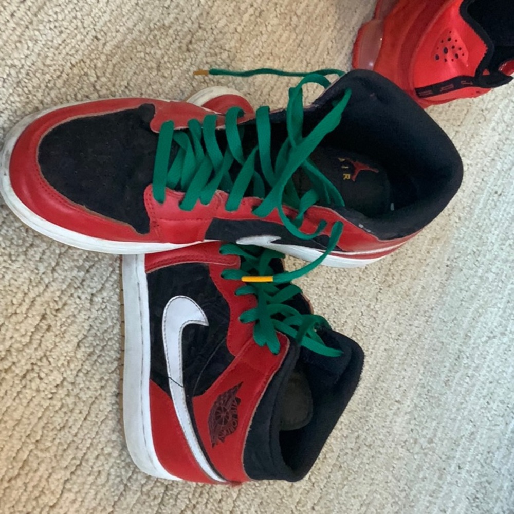 Jordan 1 - Picture 2 of 2